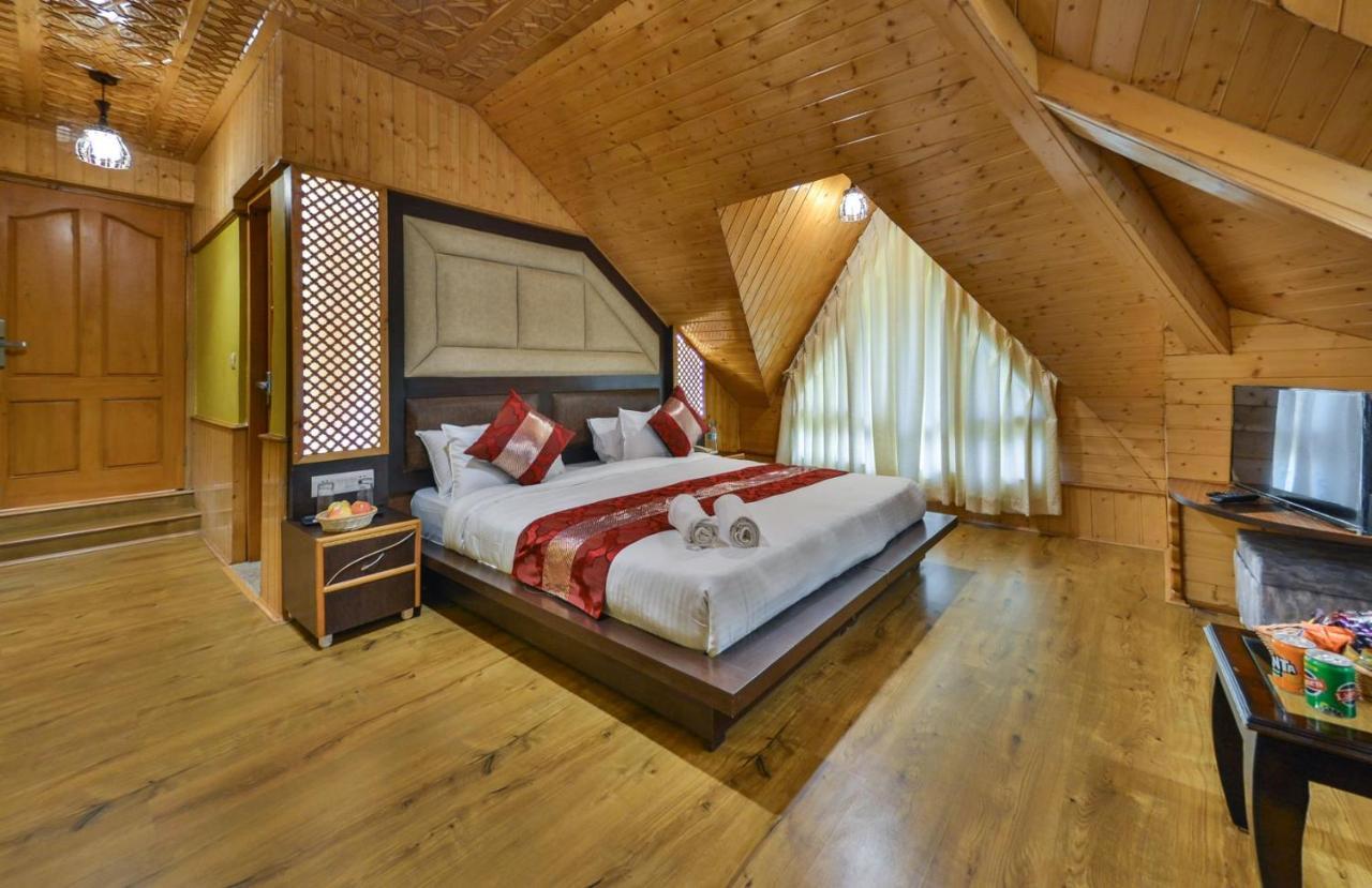 Hotel Village Walk Sonāmarg Eksteriør billede